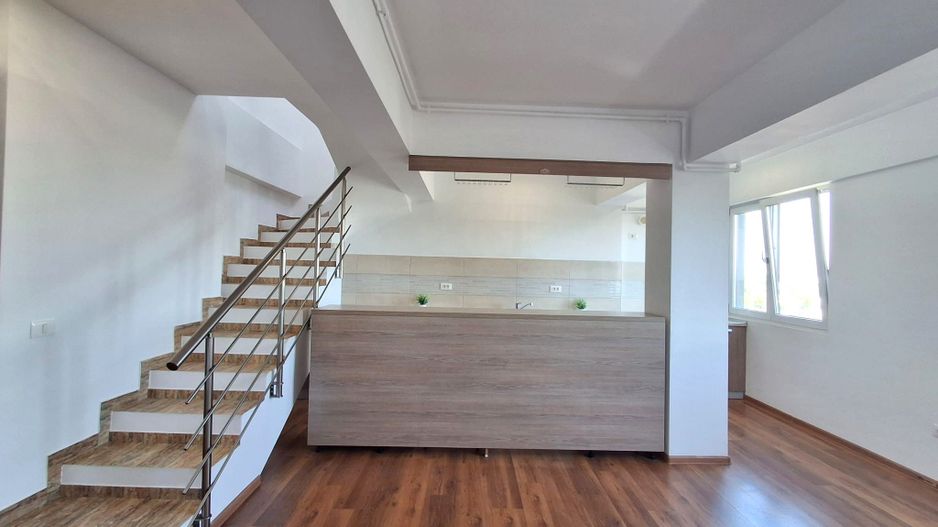 De Vanzare Apartament 4 camere  Militari  Residence - Poză 3