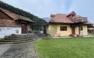 Casă nou construită în Centrul vechi Medias - Poză 15