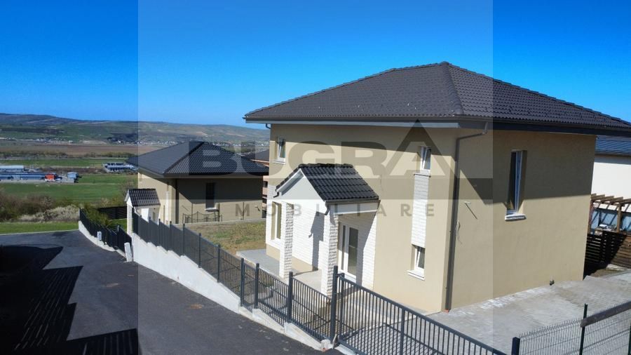 Casa individuala | 119 mp utili | 438 mp teren | Dezmir - Poză 2