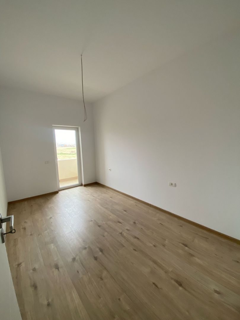 Giroc-Neptun | 2-3 Camere | Centrala proprie | Loc de parcare - Poză 3