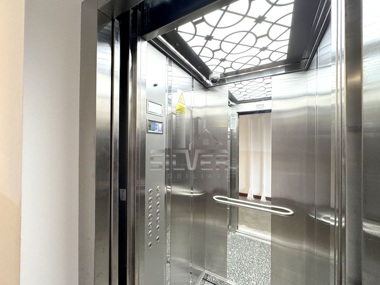 Apartament cu 4 camere/80 mp/zona strazii Peana. - Poză 14