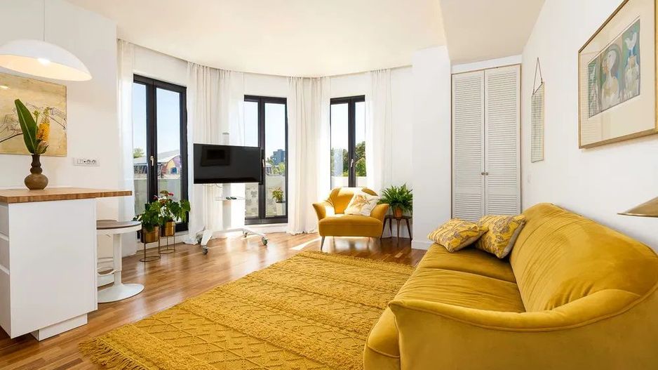 Remarcabil apartament 2 camere intr-o cladire simbol a Bucurestiului - Poză 1