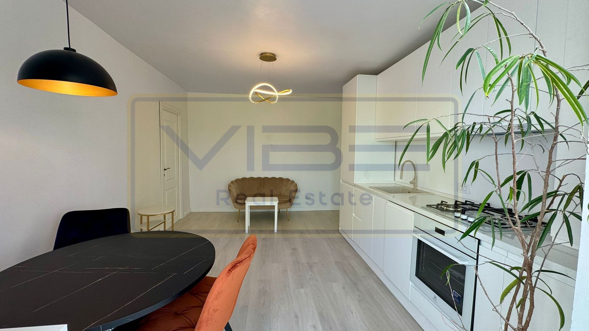 Apartament 3 camere decomandat Podu Ros  Piata Nicolina - Poză 2