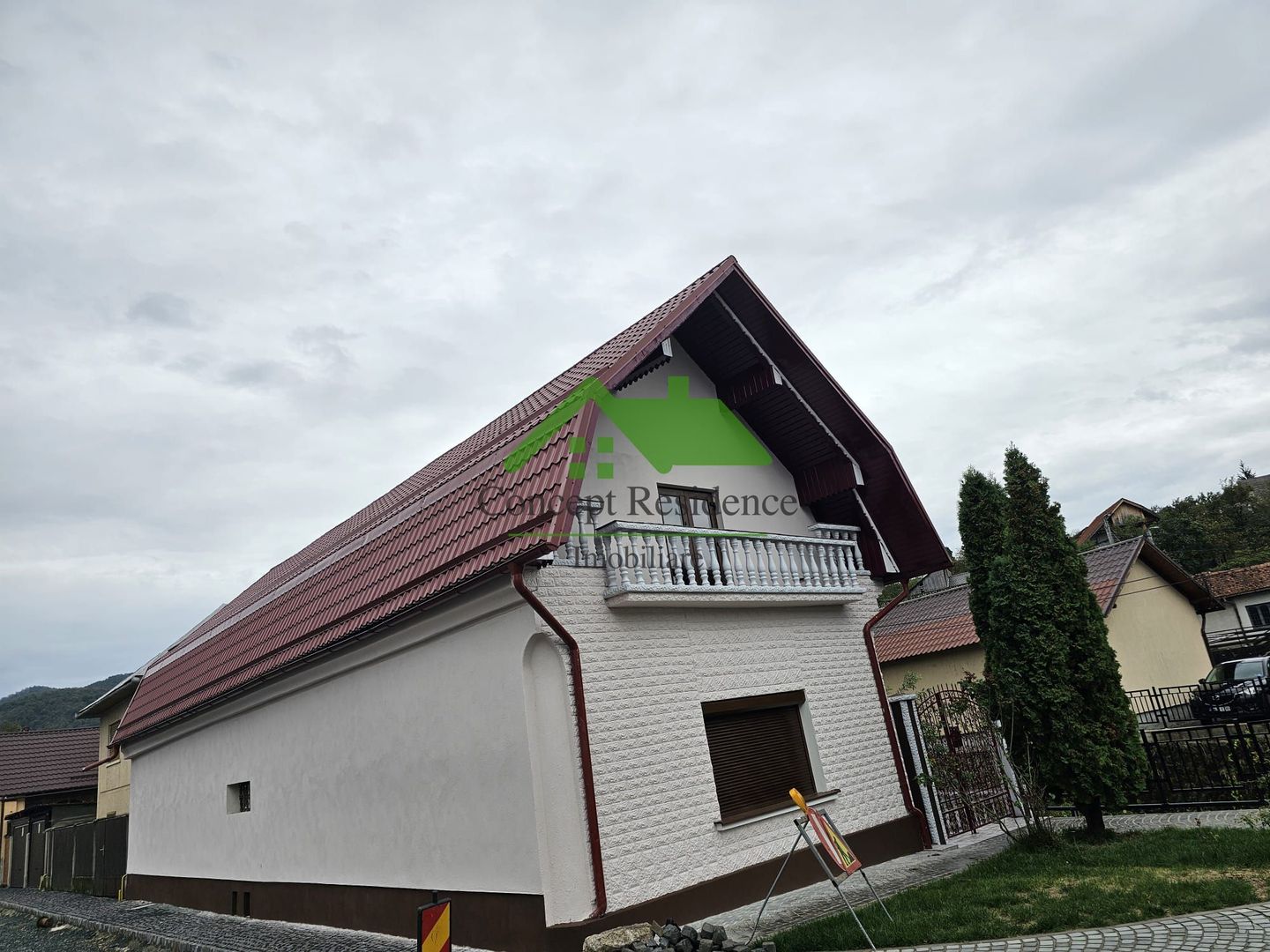 Casă P+M renovată 2023, 190 mp utili – Baia Sprie, zona Primăriei - Poză 2