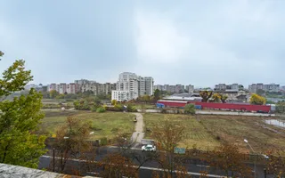 4 camere cu boiler, 13 Septembrie - Poză 22