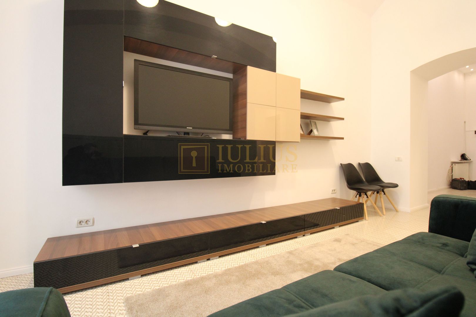 Ultracentral, loc de parcare, amenajari de calitate ! - Poză 3