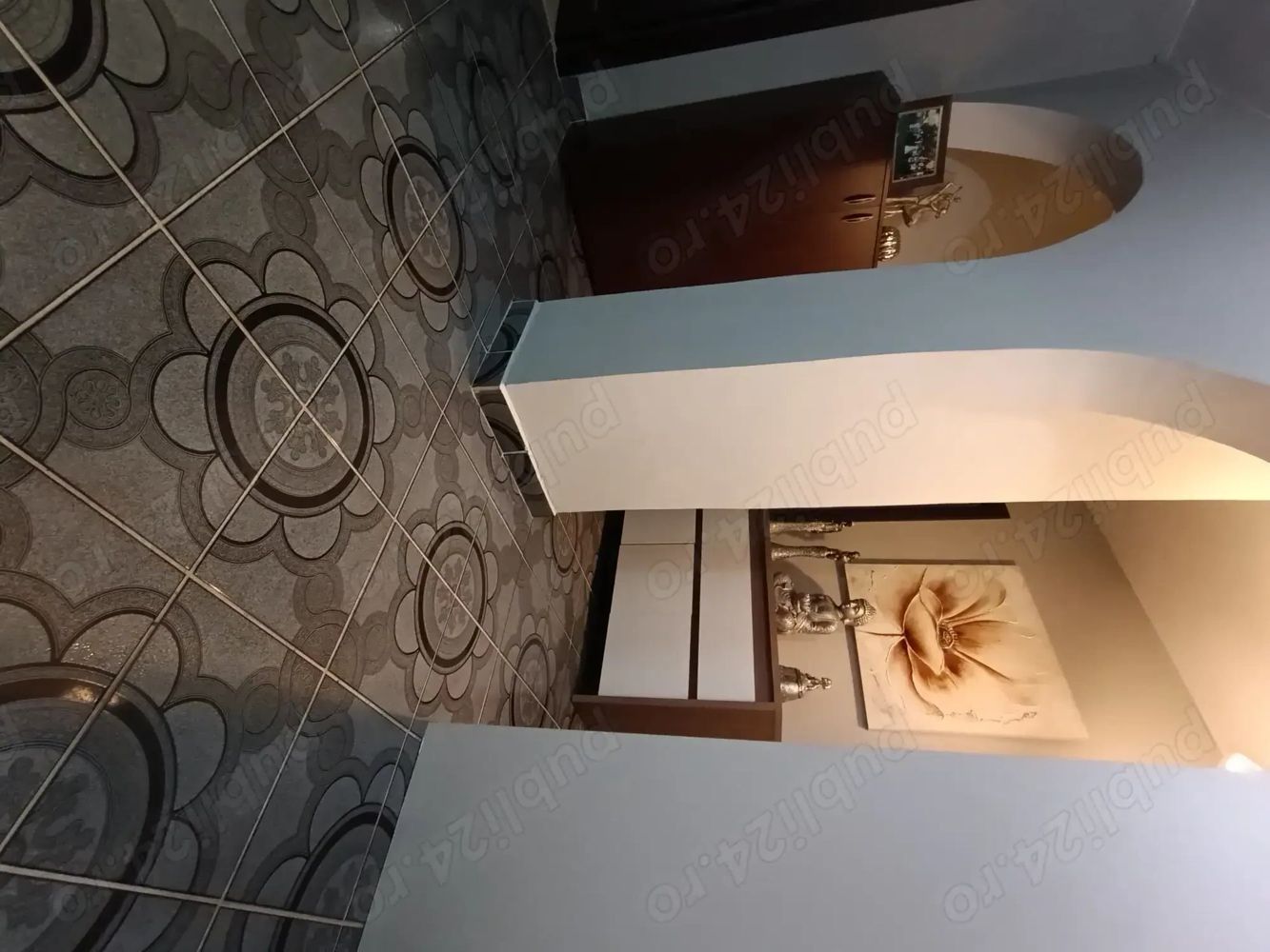 Vând apartament decomandat cu 3 camere, micro 16. - Poză 6