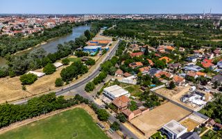 Vila spatioasa in subcetate, proprietate premium - Poză 10