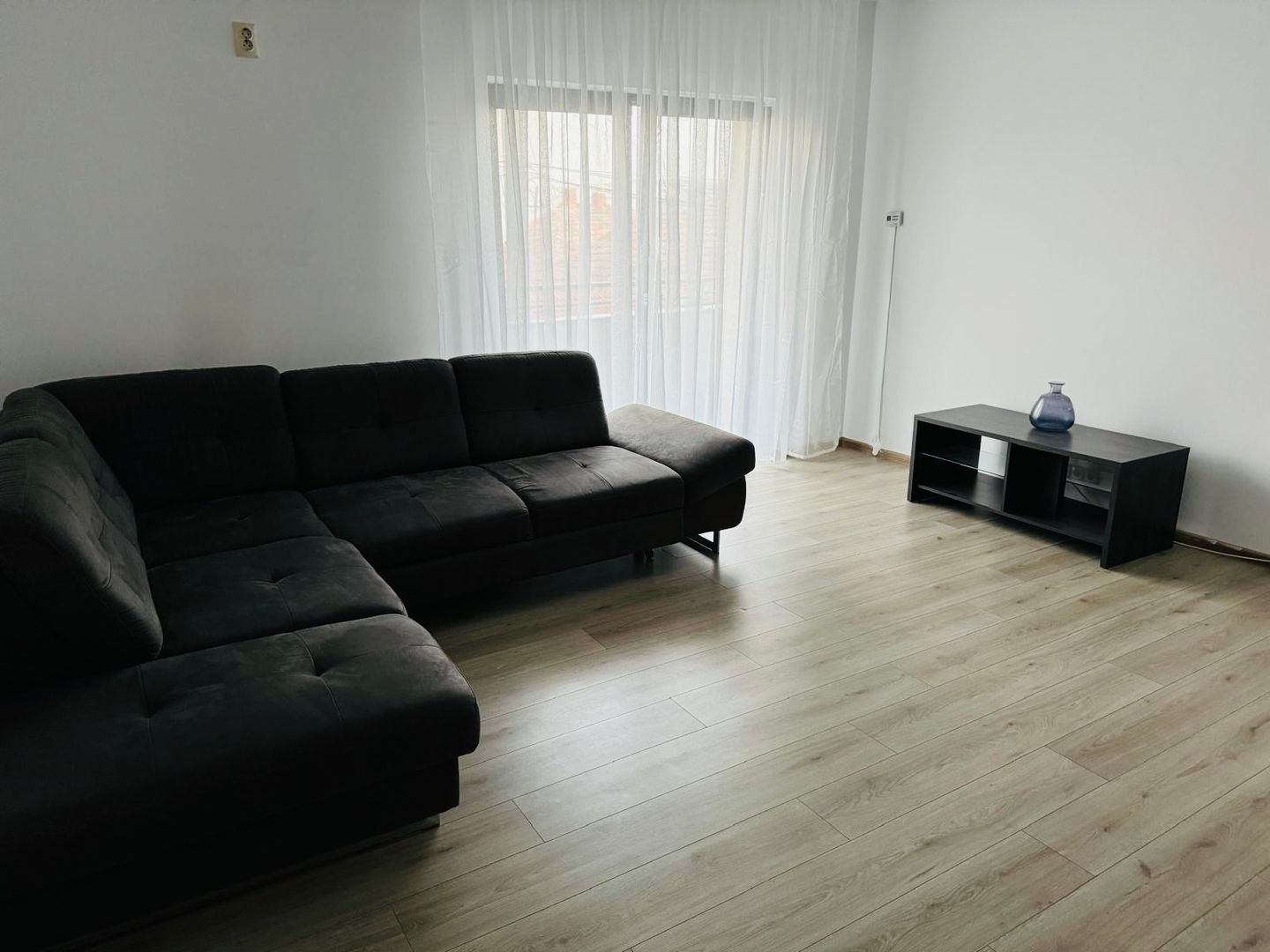 2 Camere, 60 mp, Bucătărie Separată, Modern, Garaj Propriu, Lift, Etajul 1 - Poză 2