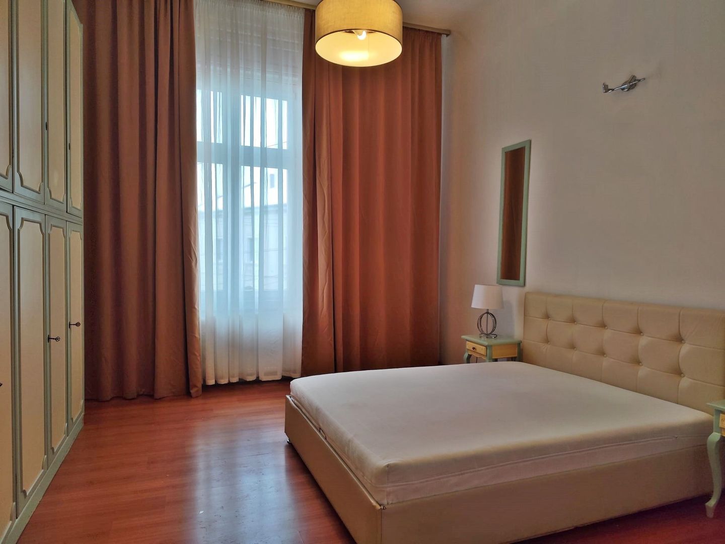 Inchiriere 3 camere  ultracentral, str. Iuliu Maniu, Oradea - Poză 4