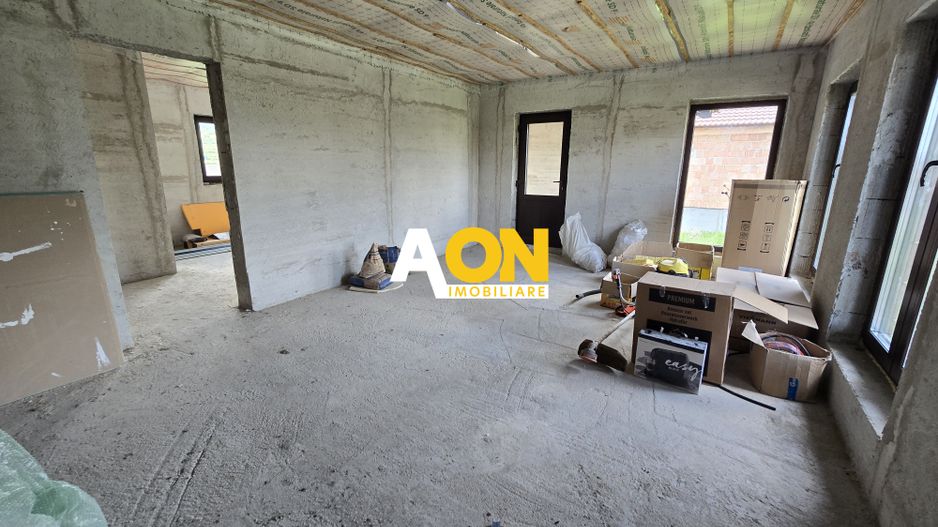 Casa Individuala 4 Camere, 2 Bai, 500mp Teren - Poză 1