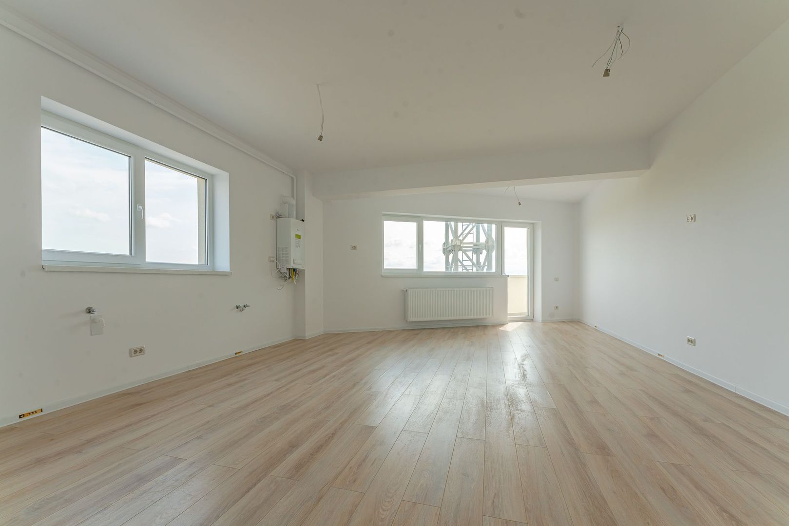 Apartament in bloc nou cu loc de parcare - Poză 3