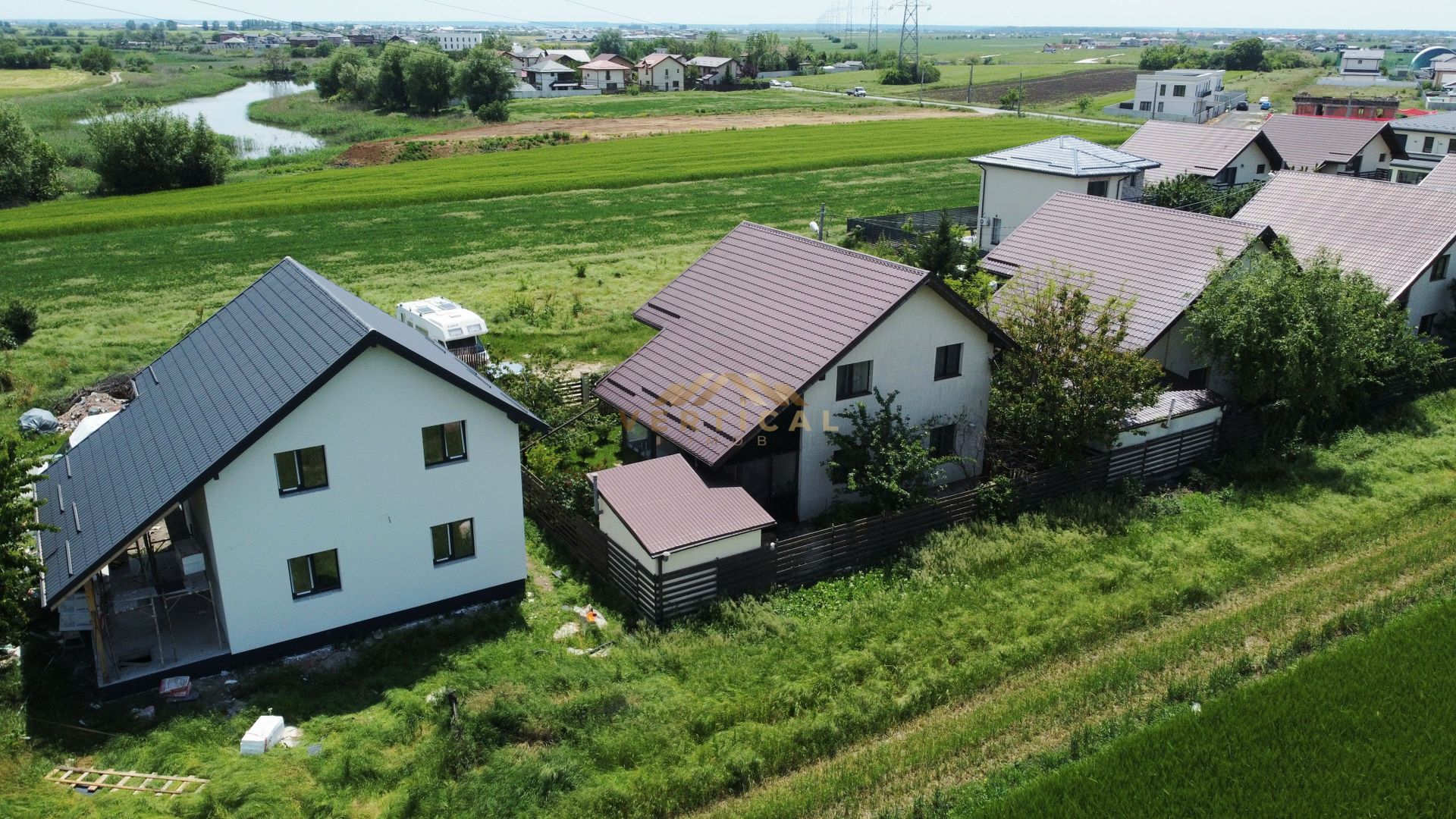 Vila 4 camere cu teren 600 mp - comuna Berceni - Poză 6