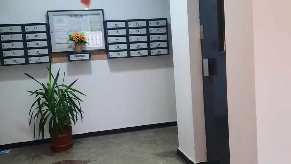 Apartament 3  cam Pta Centrala,et 4/7 - Poză 11