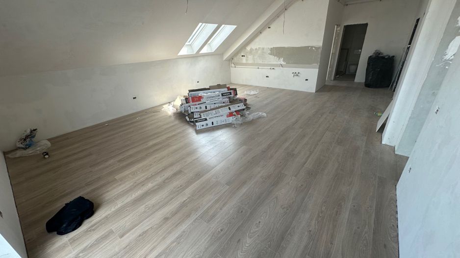 Apartment bloc nou cu lift si loc de parcare inclus - Poză 1