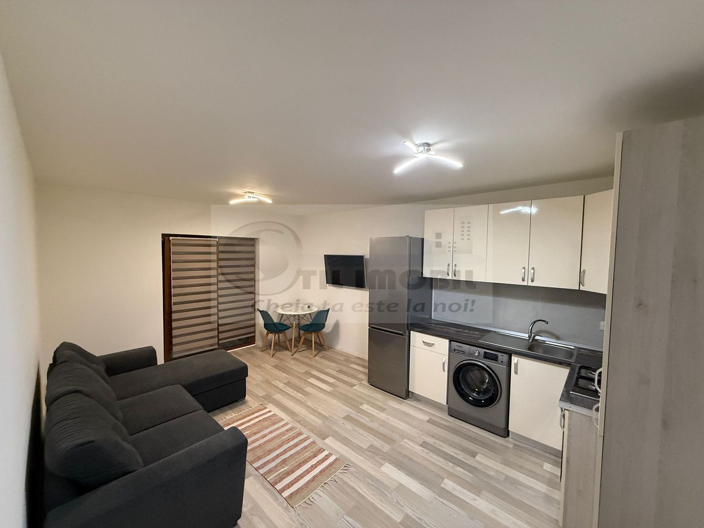 Apartament modern cu 2 camere – ESQ Village, Valea Lupului - 375€ - Poză 3