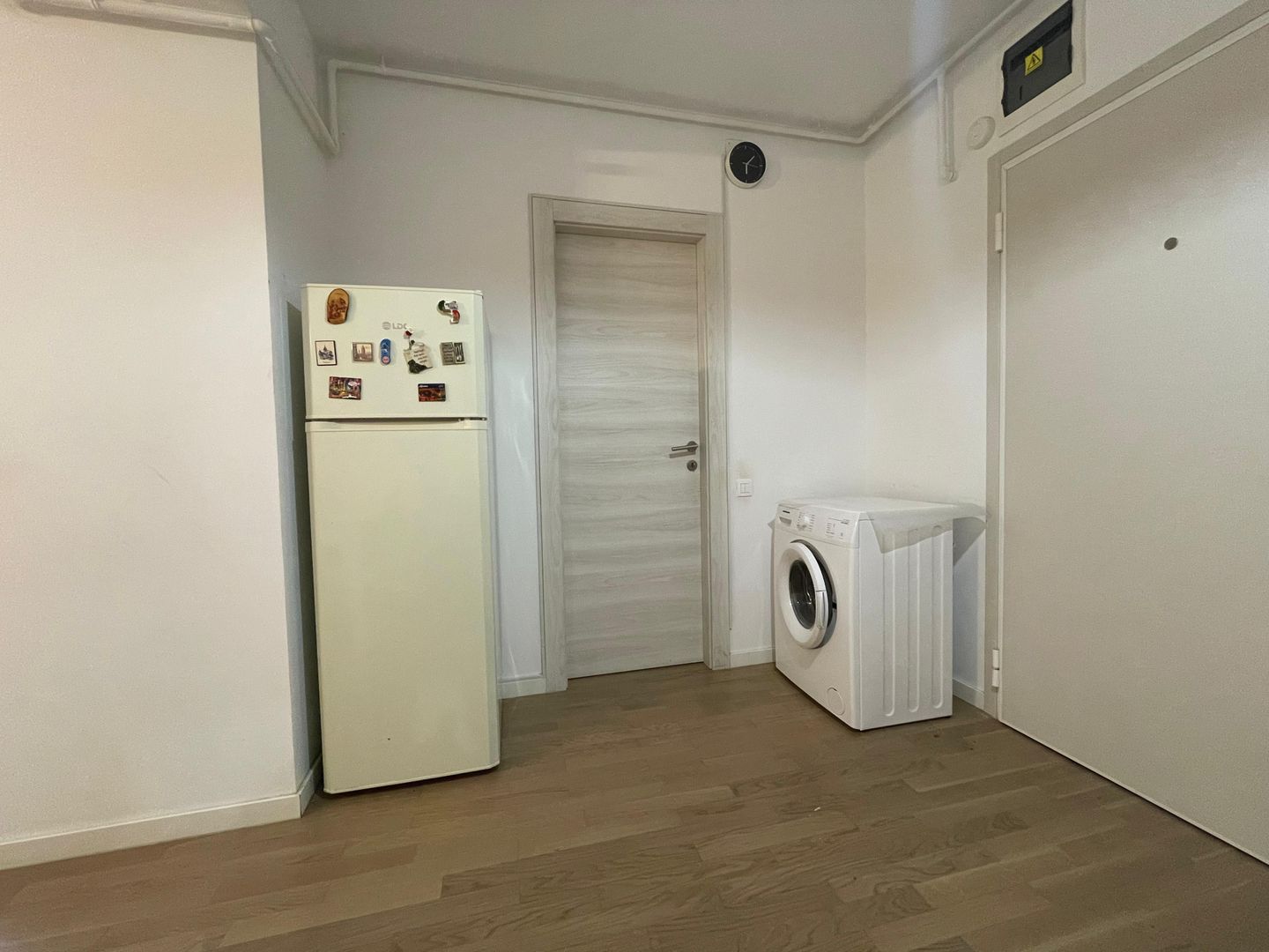 Închiriez apt, de lux în centrul Bucureștiului - 2 camere 53mp - Poză 6