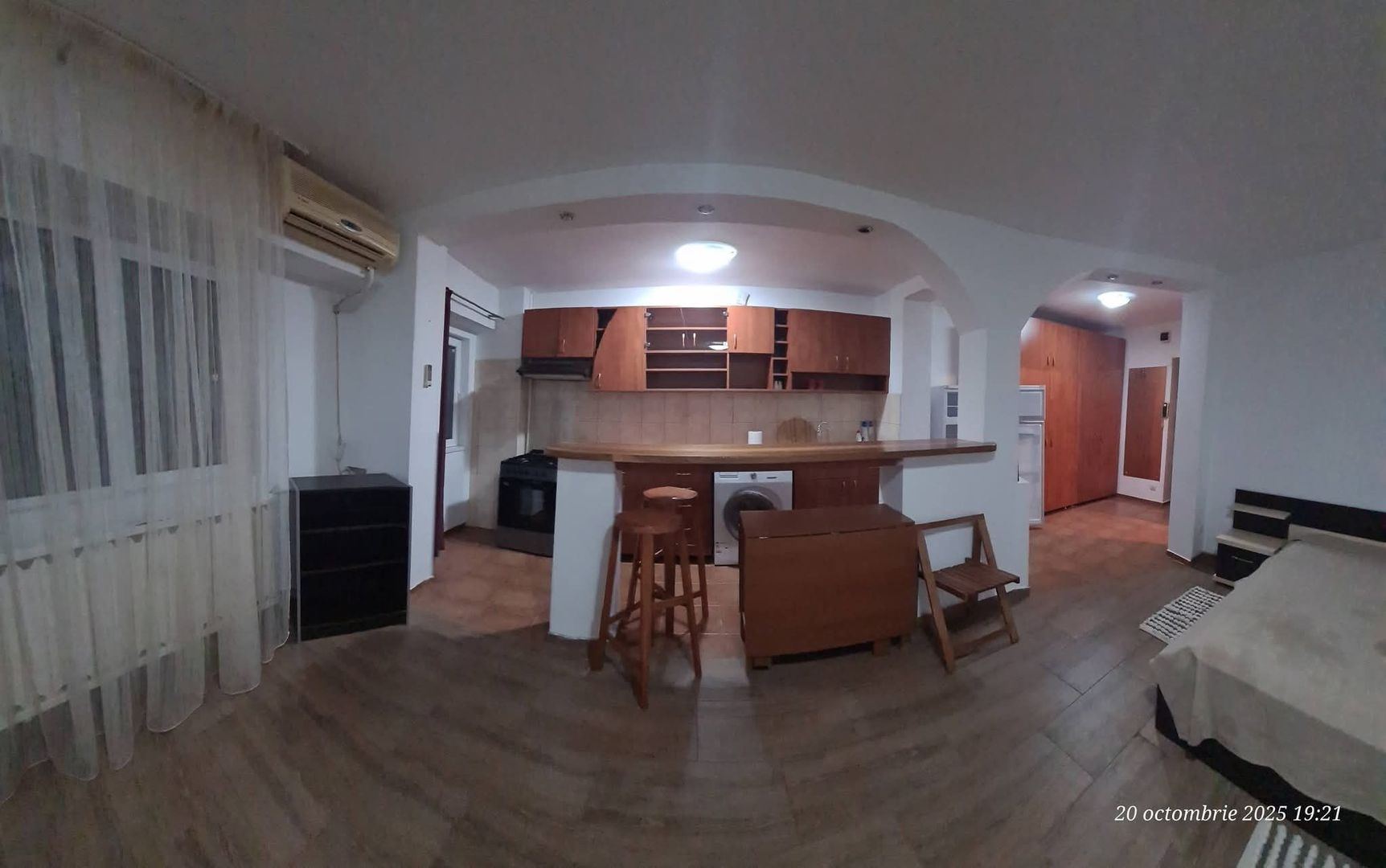 GARSONIERA SEBASTIAN, PET-FRIENDLY, BUCATARIE OPEN-SPACE, MOBILAT - Poză 1