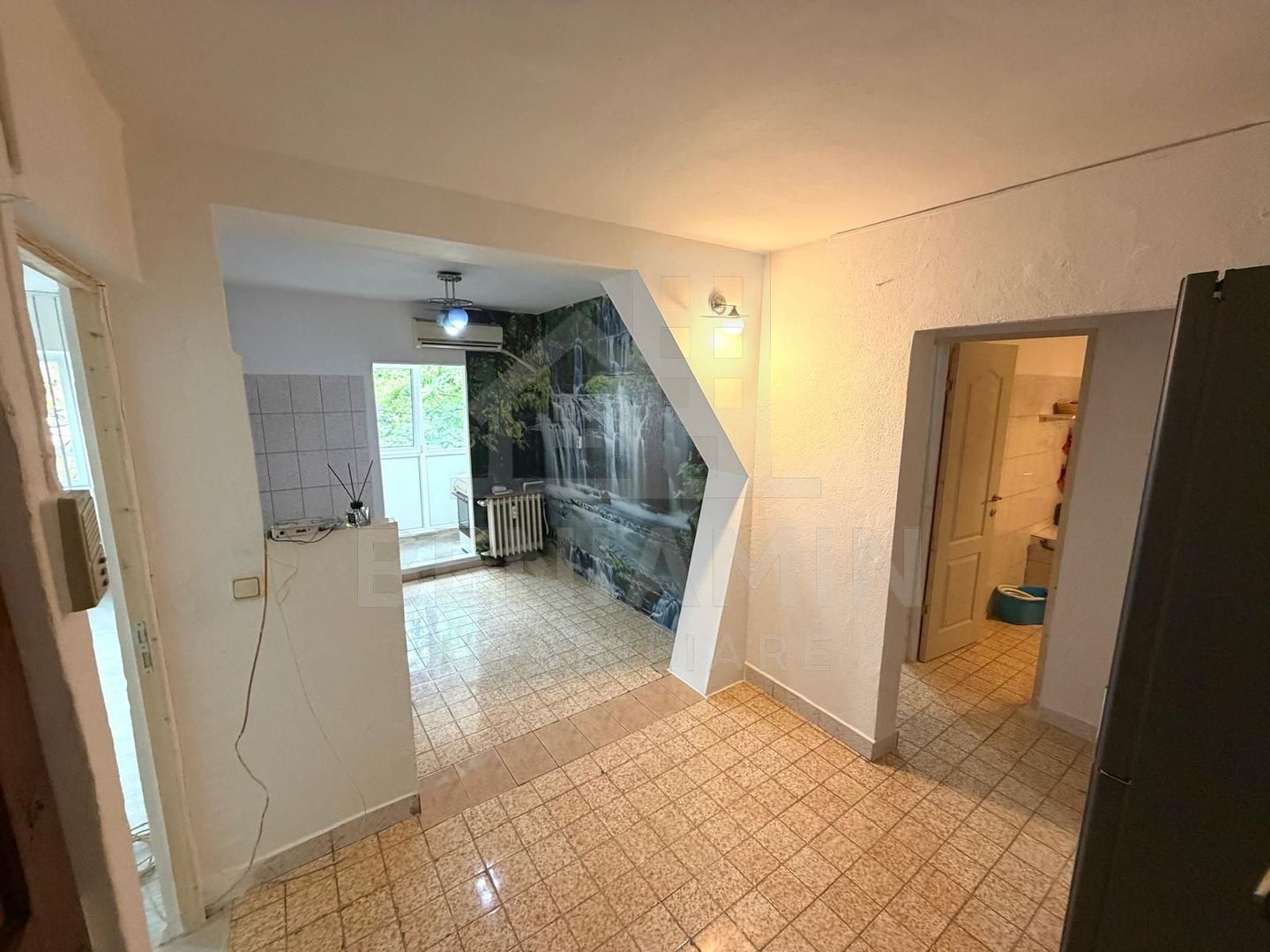 2 camere decomandat - etaj 2 - 52mp - teava de gaze - Sarari - Poză 3