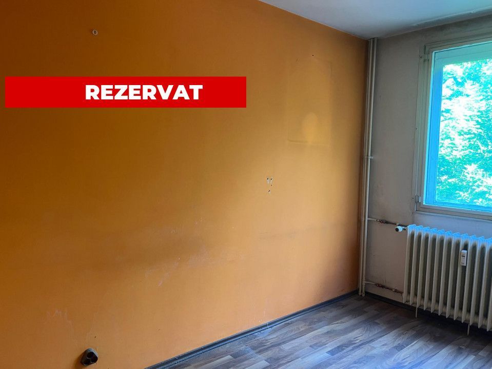 4 camere, 2 bai, et 2/4 de renovat Izvorul Muresului - Poză 2