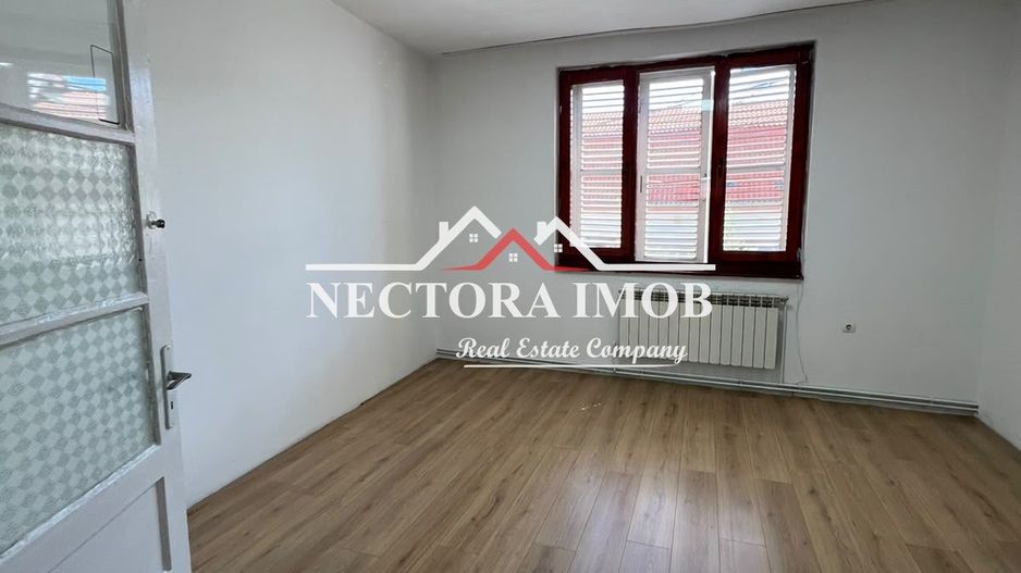 NECTORA IMOB-Casa 4 camere, 3 garaje, 200 mp,Str. C-tin Tanase,Central - Poză 6