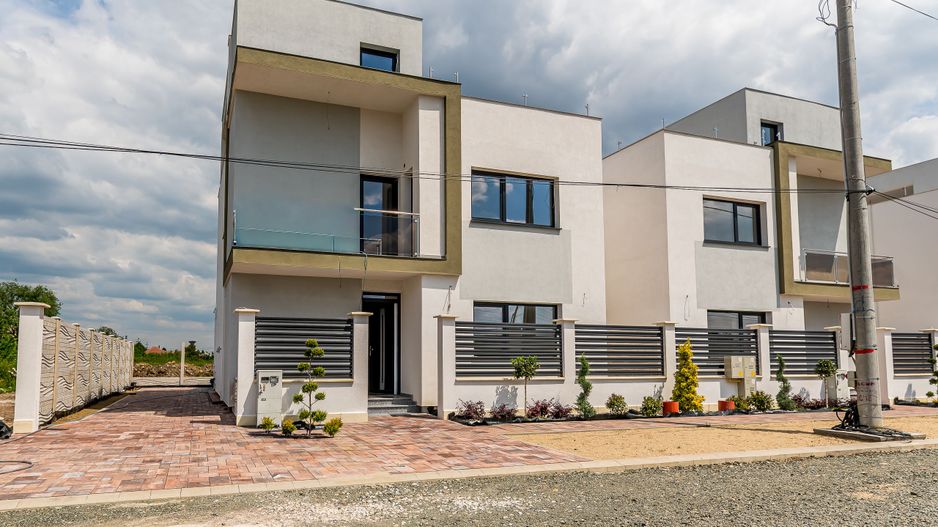 PREȚ REDUS! Vilă nouă cu terasă panoramică și 4 dormitoare, în Gai - Poză 9