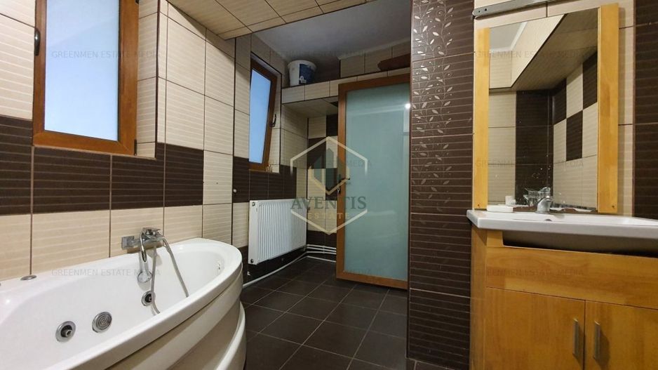 Renovat, vedere in curtea interioara, spatios, Calea Victoriei Piata Victoriei - Poză 10