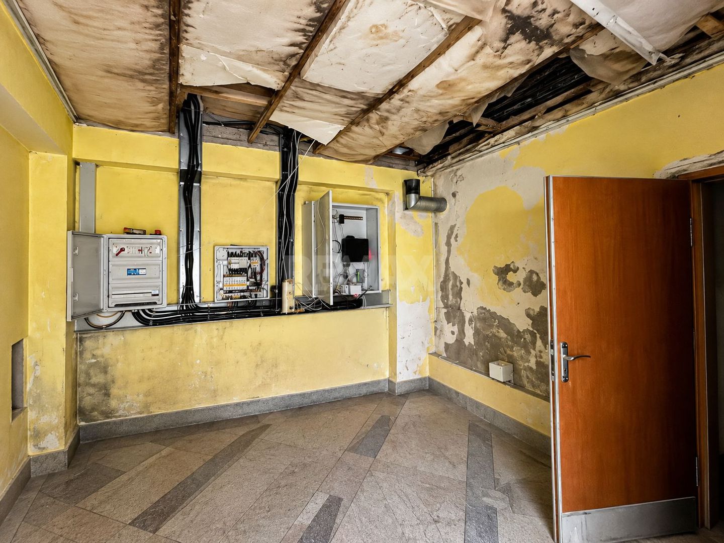 Spațiu comercial cu business activ în Orhei, ideal pentru investiție. - Poză 17