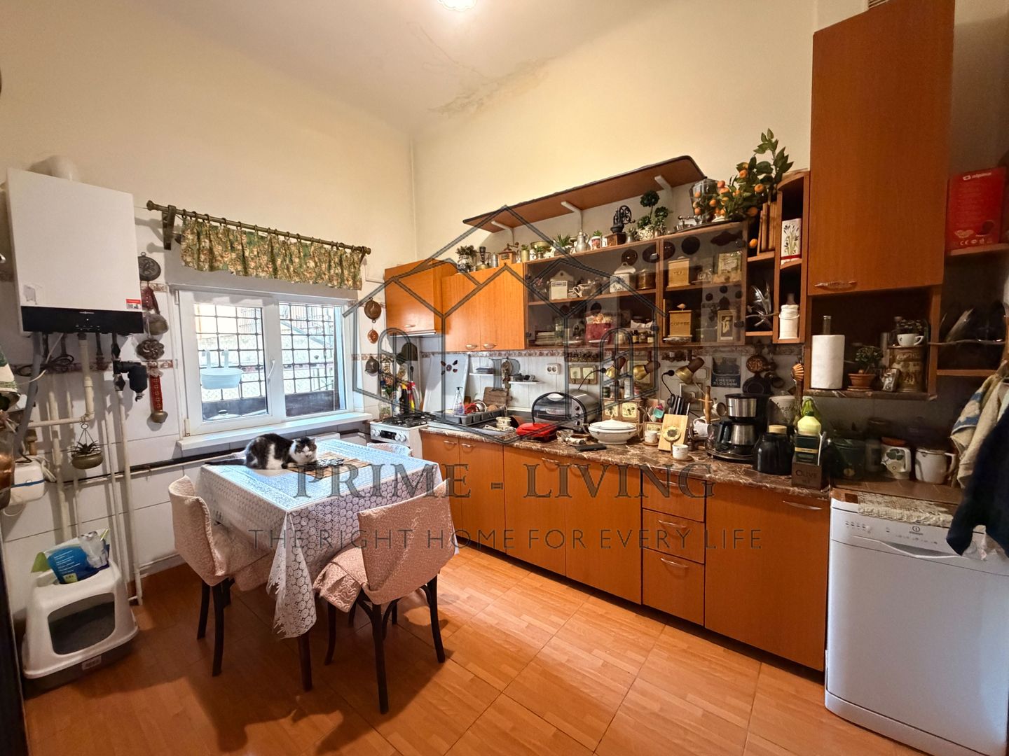 APARTAMENT PARTER + DEMISOL LA VÂNZARE ÎN ZONA VICTORIEI - Poză 9