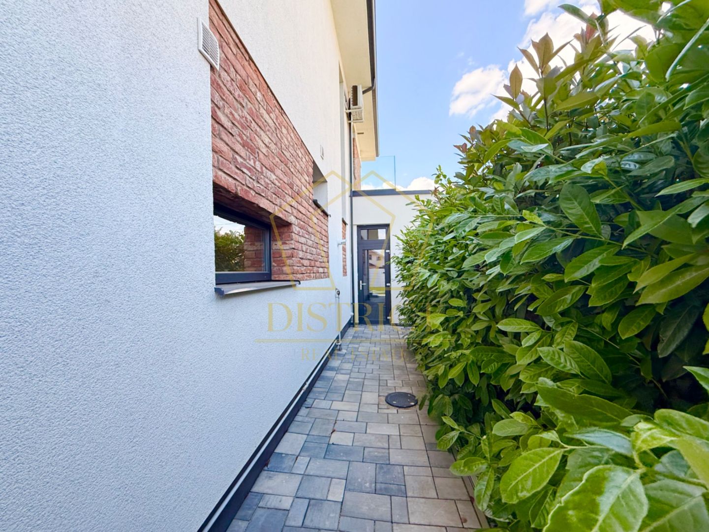 Duplex deosebit cu 5 camere | Garaj + beci | Dumbravita - Poză 11