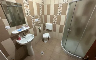Vila cu 8 camere de vanzare, teren 1580mp, Zona Praid - Poză 12