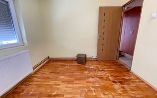 Apartament cu trei camere în bloc izolat -zona Aradului - Poză 17
