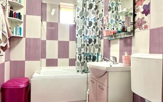 Apartament 3 camere, 2 balcoane inchise, loc de parcare, zona Junior - Poză 8