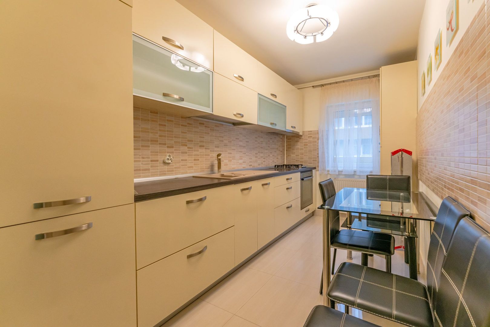 Apartament Mobilat si Utilat cu Loc de Parcare - Poză 8