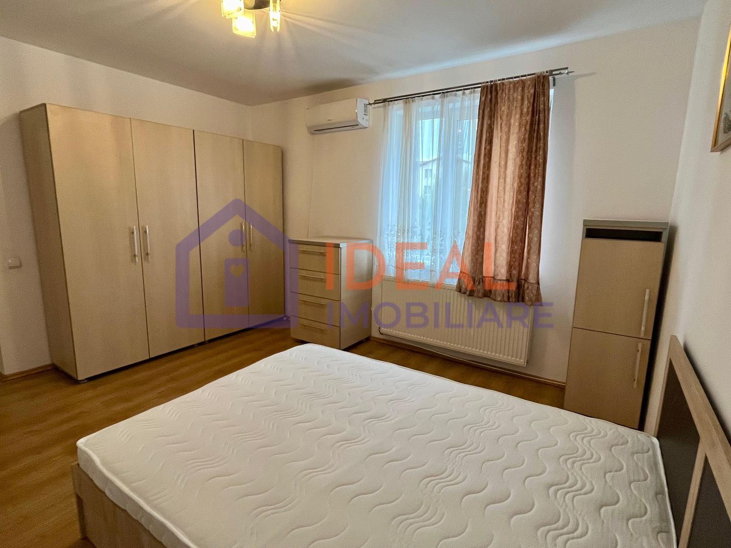 Apartament cu 2 camere - de închiriat - Poză 4