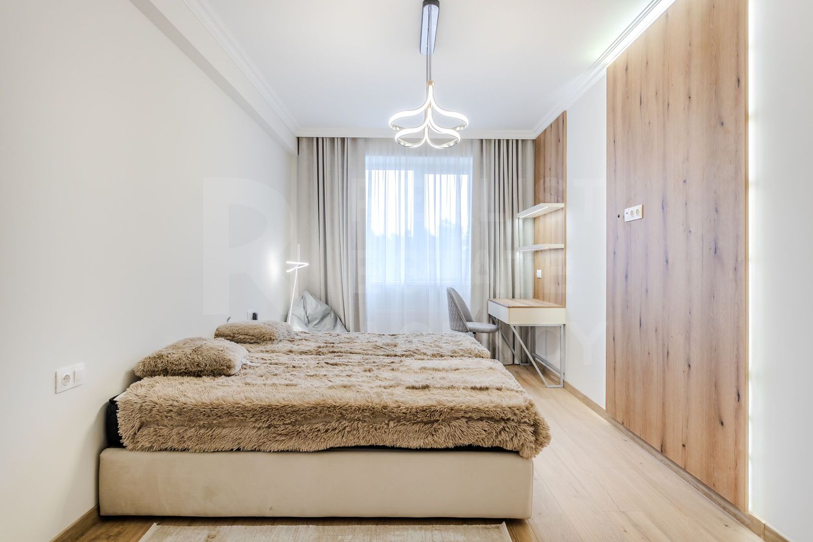 Chirie, apartament, 3 camere, stada Ion Nistor, Centru - Poză 1