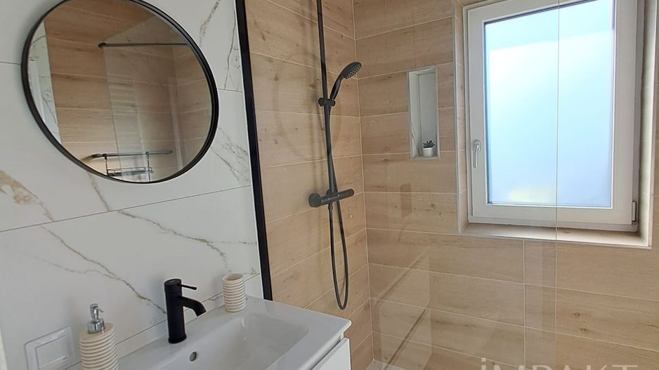 Apartament modern 2 camere, 50 mp + terasa 20 mp, de inchiriat - Poză 8