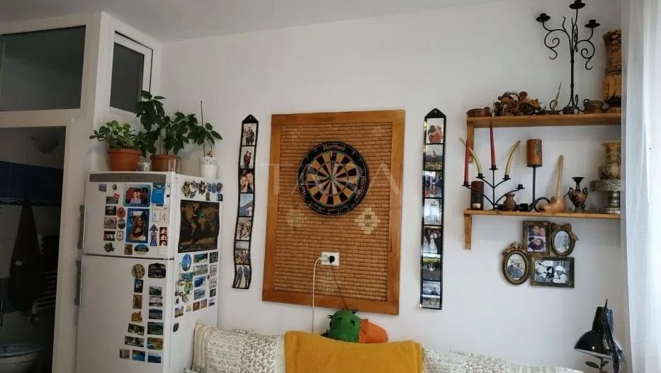 Casa cu 2 camere de vanzare in zona Gruia. - Poză 4