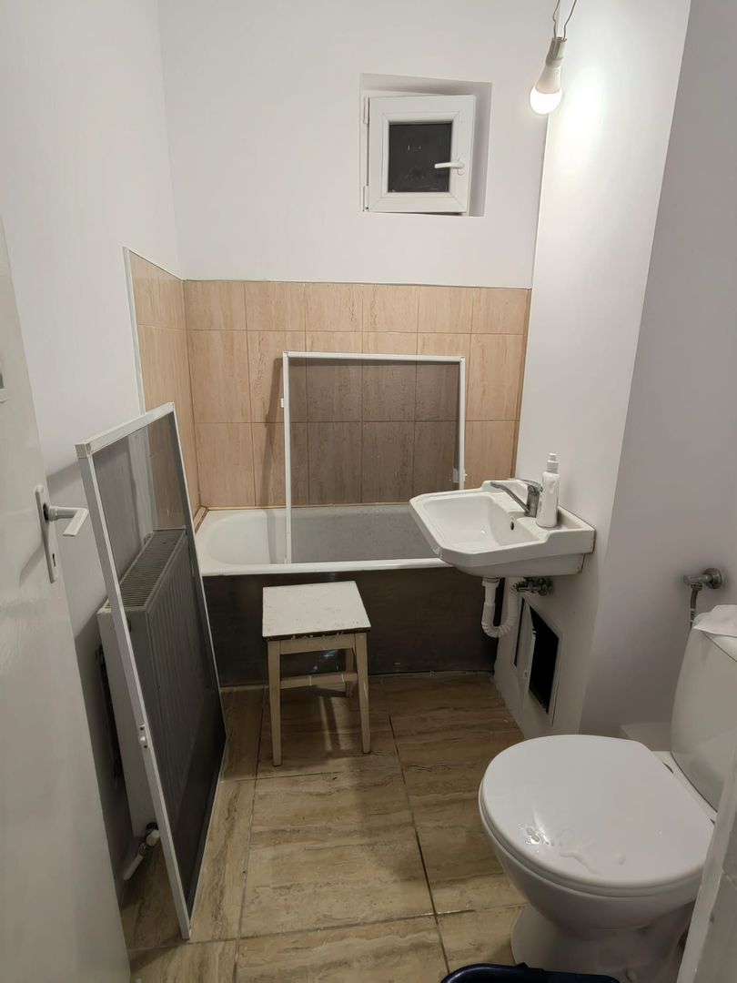 Garsonieră decomandată renovată recent 31 M² zona Lenin - Poză 7