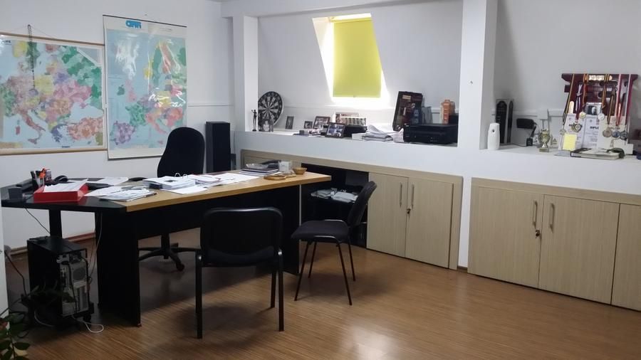 Vand apartament tip mansarda pe Ady Endre 2 camere living mare bucatarie si baie - Poză 8