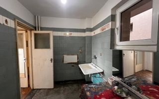2 camere la 2 min de metrou Gara de Nord Bloc anvelopat - Poză 4