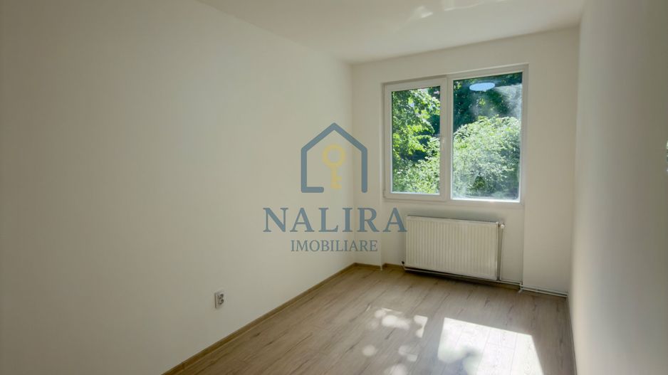 Apartament cu 3 camere et 1 + garaj - Poză 5
