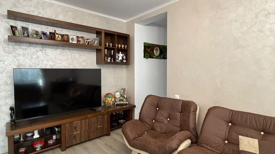 Apartament 3 camere, curte, boxa, parcare, Sub Cetate - Poză 21