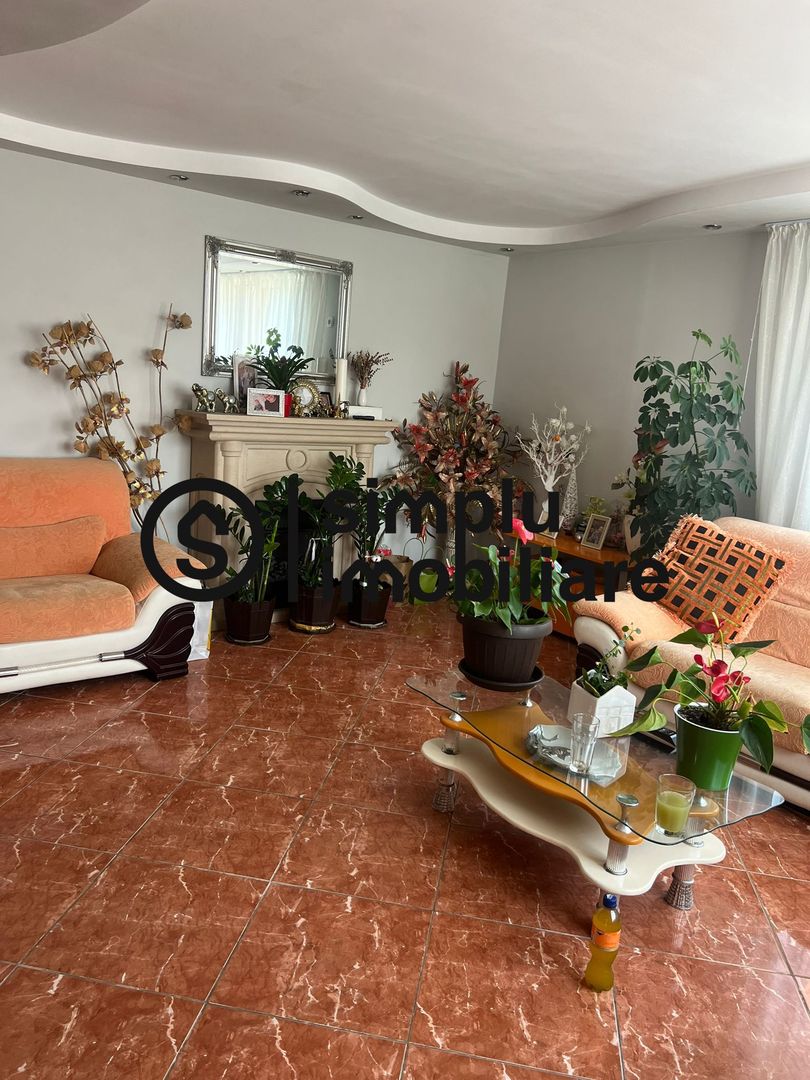 Vila S+P+1+M Lapus, str Paunitei - Poză 26