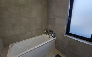 Individuala 3 camere Tunari - Mobilata si Utilata - Poză 14
