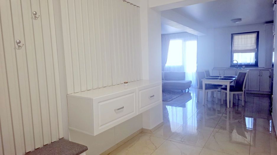 Inchiriere 2 camere Complex Roka, Micro 17 – parcare – 630 euro/luna - Poză 6