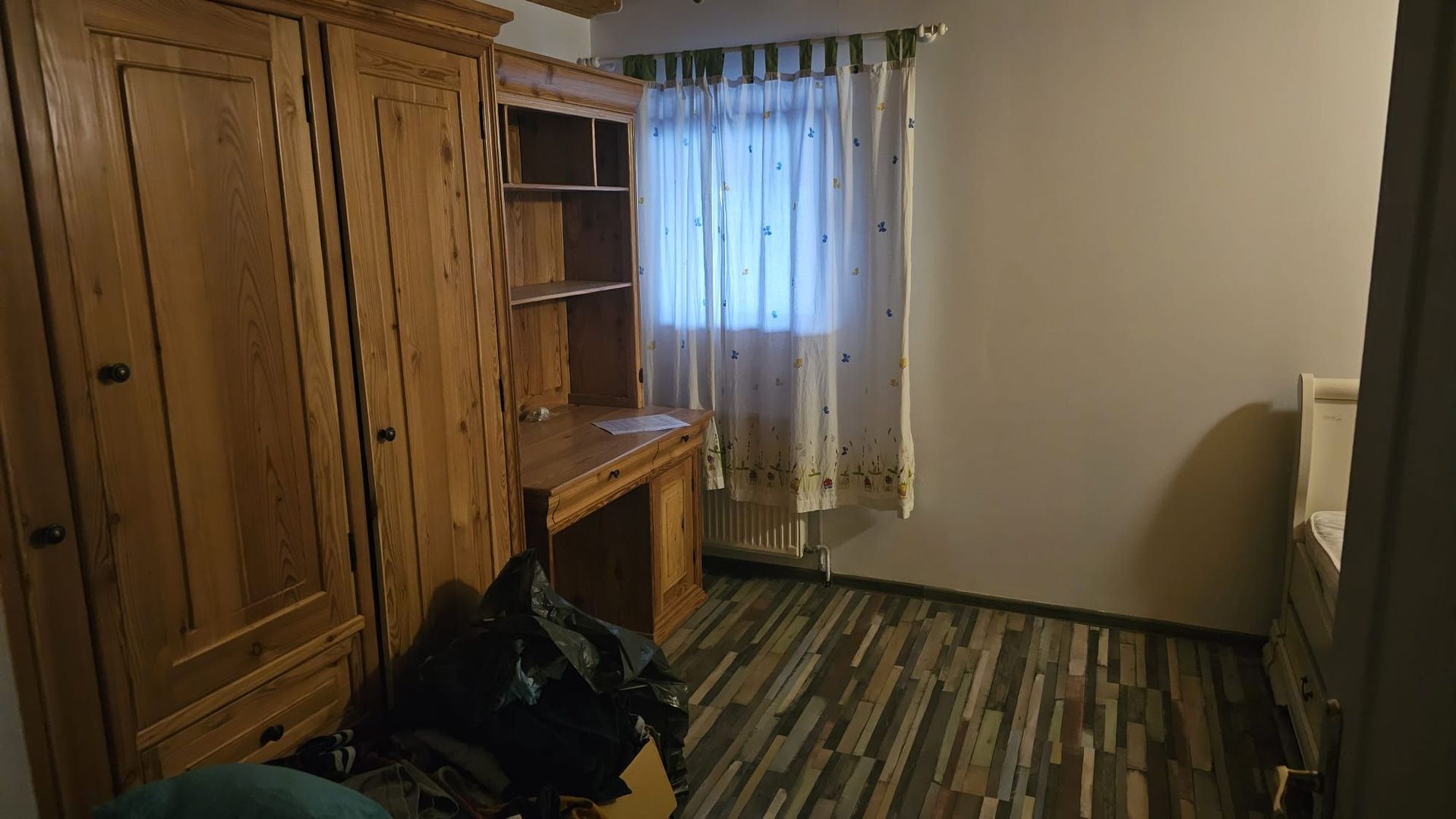 Inchiriez casa in Sanpetru - Poză 13