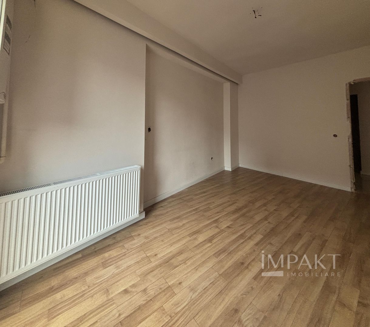 Spațiu comercial 90 mp, central – ideal pentru activitati comerciale - Poză 4
