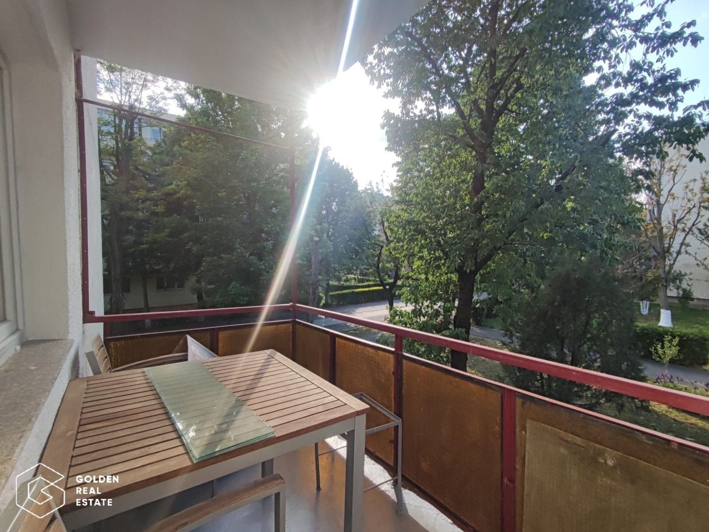 Apartament spatios la etajul 1, cu loc de parcare inclus, Micalaca, zona 300 - Poză 9