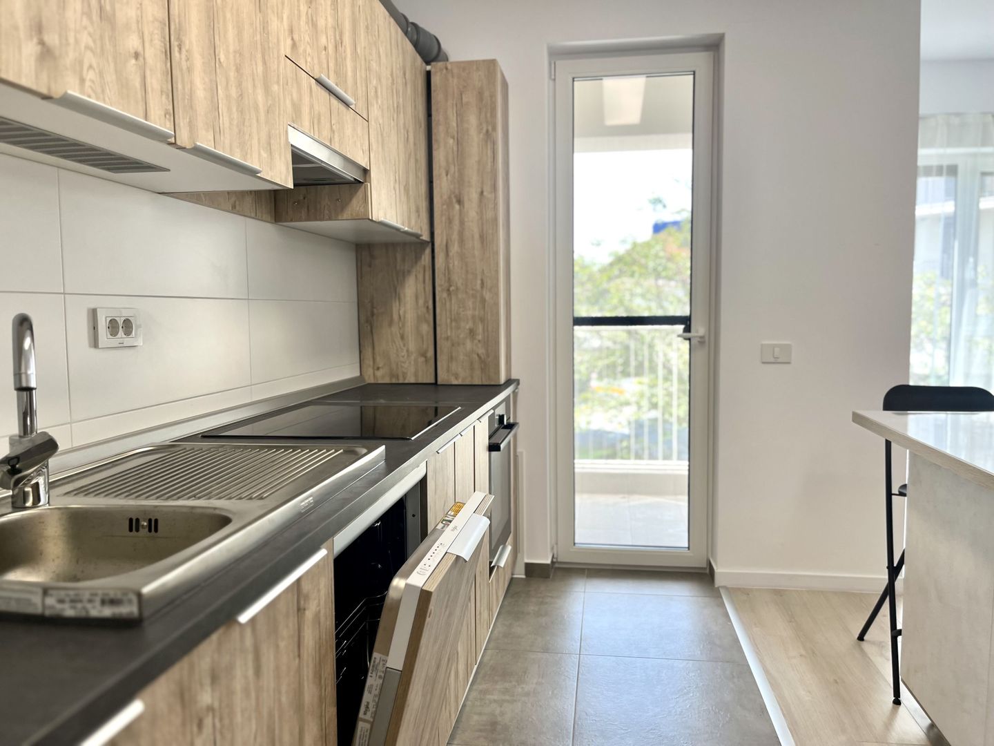 Apartament 1 camera, prima inchiriere,  zona Centrala - City of Mara - Poză 13